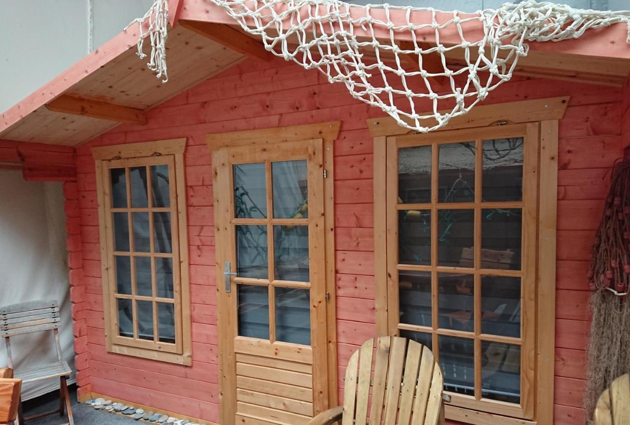 Couette-café Slaaphuisjes Lauwersmeerplezier! *